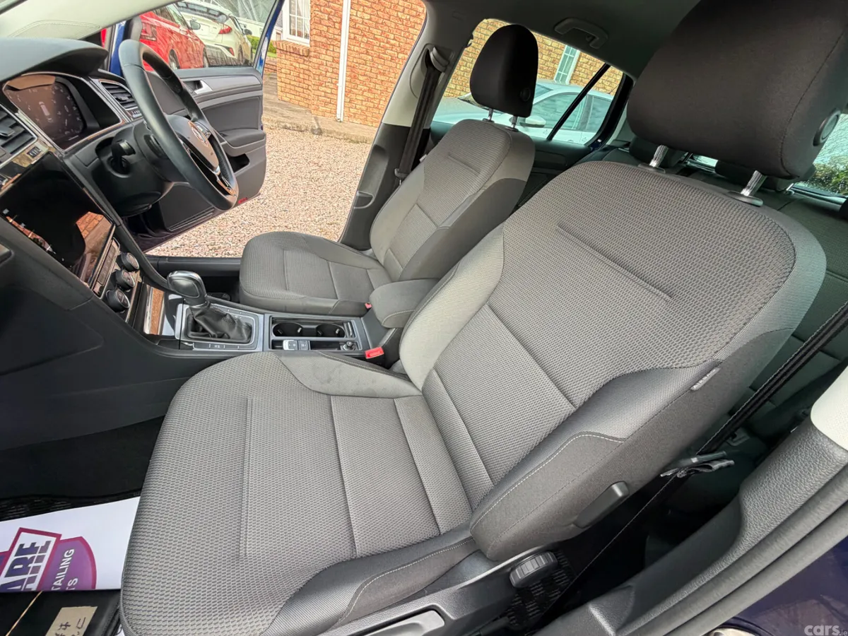 Volkswagen Golf Hatchback, Petrol, 2018, Blue