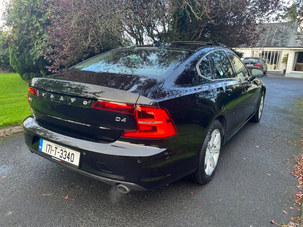 Volvo S90 Saloon, Diesel, 2017, Black