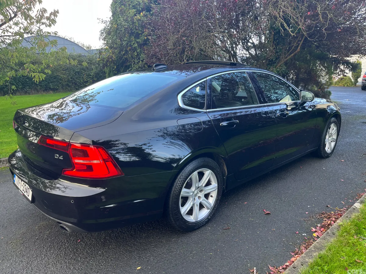 Volvo S90 Saloon, Diesel, 2017, Black