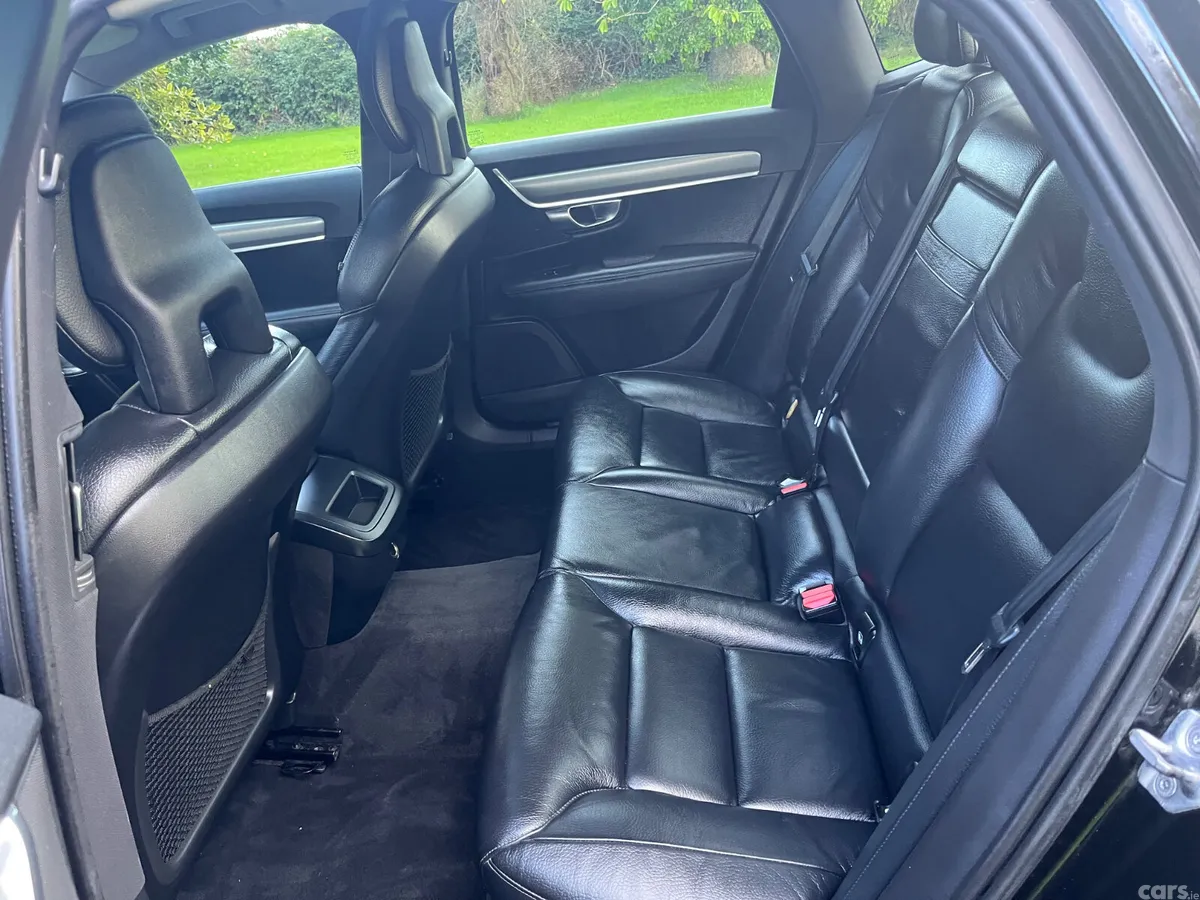Volvo S90 Saloon, Diesel, 2017, Black