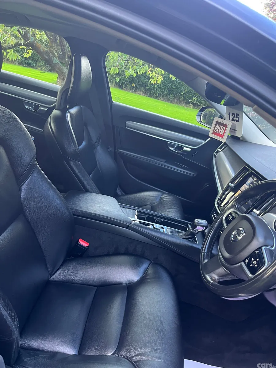 Volvo S90 Saloon, Diesel, 2017, Black