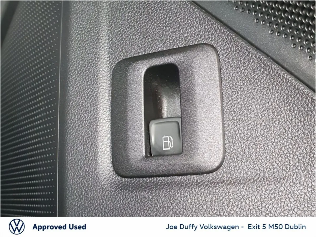 Volkswagen Tiguan SUV, Petrol Plug-in Hybrid, 2025, Black