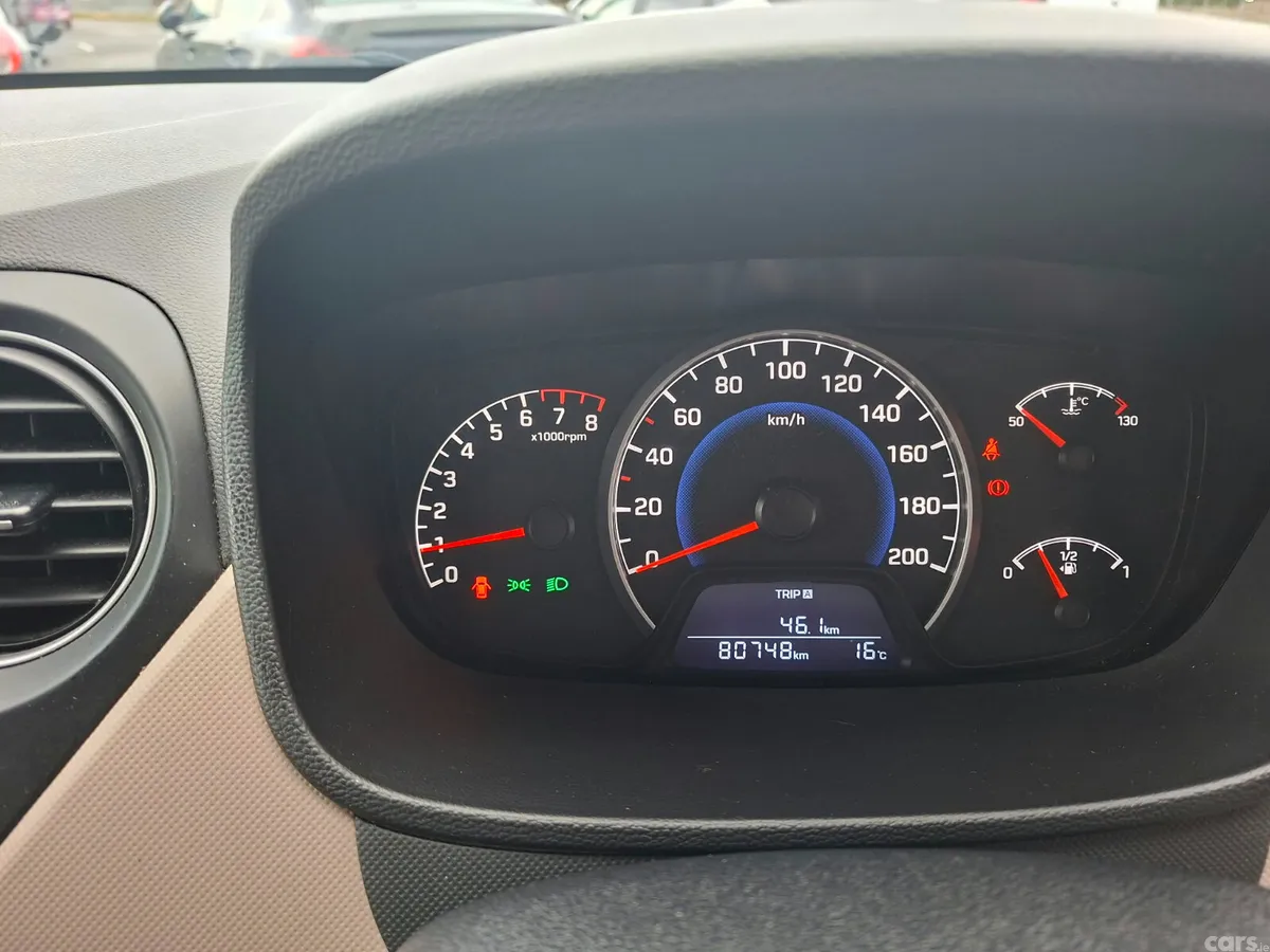 Hyundai i10 Hatchback, Petrol, 2017, White