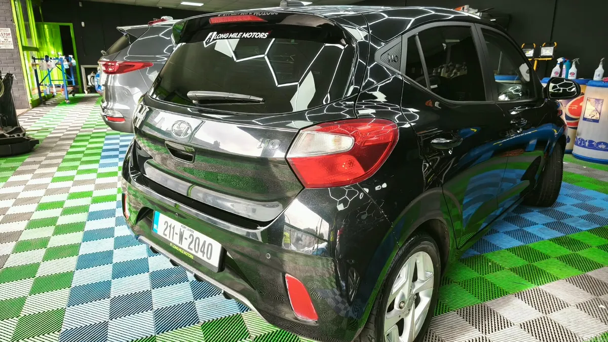 Hyundai i10 Hatchback, Petrol, 2021, Black