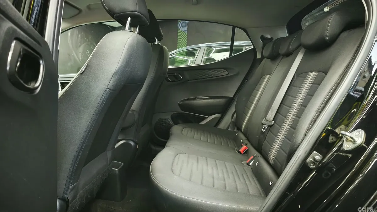 Hyundai i10 Hatchback, Petrol, 2021, Black