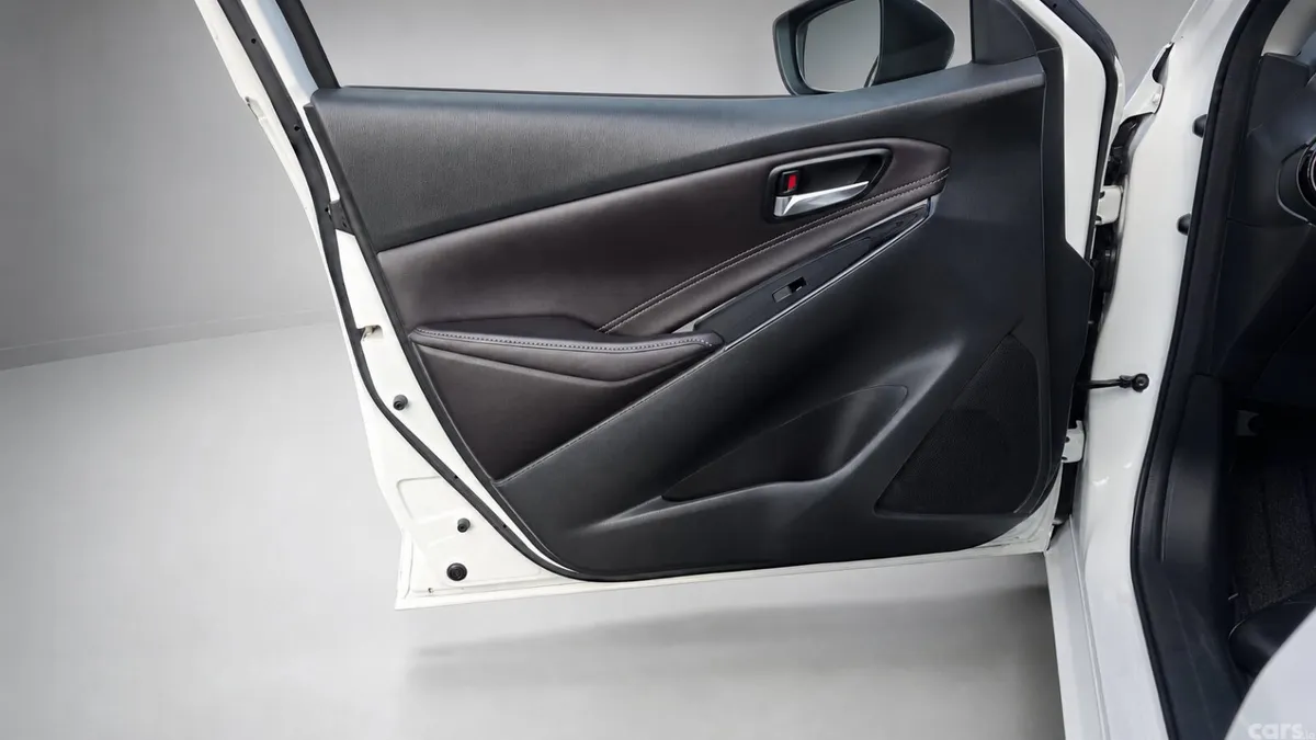 Mazda Demio Hatchback, Diesel, 2017, White