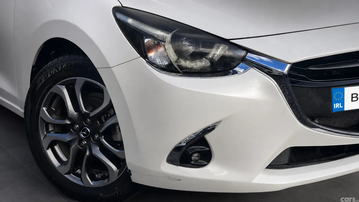 Mazda Demio Hatchback, Diesel, 2017, White