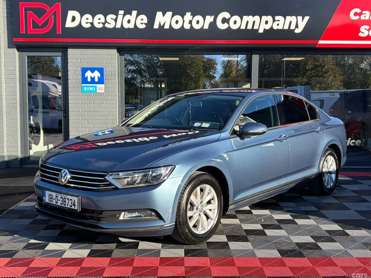 Volkswagen Passat Saloon, Petrol, 2018, Blue