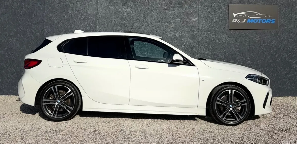 BMW 1-Series Hatchback, Diesel, 2022, White