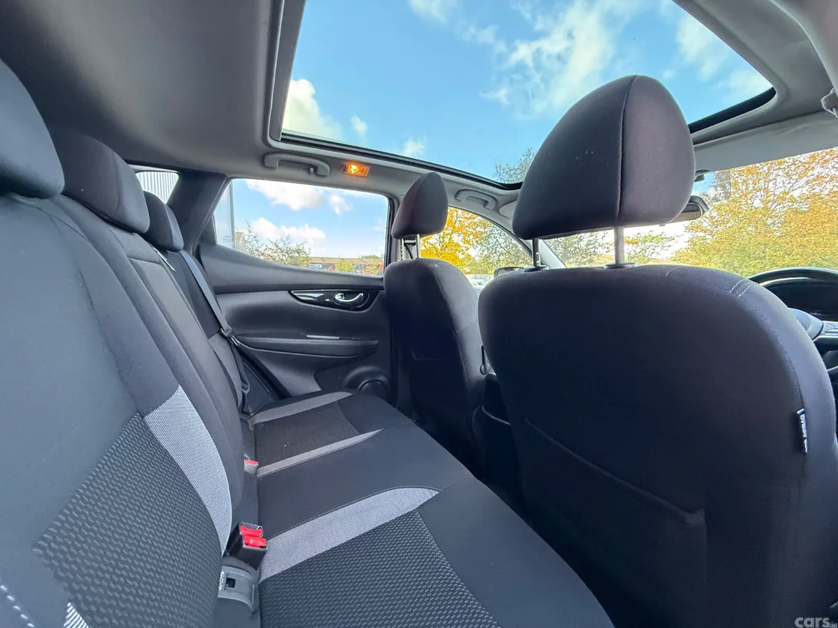 Nissan Qashqai MPV, Petrol, 2019, Grey