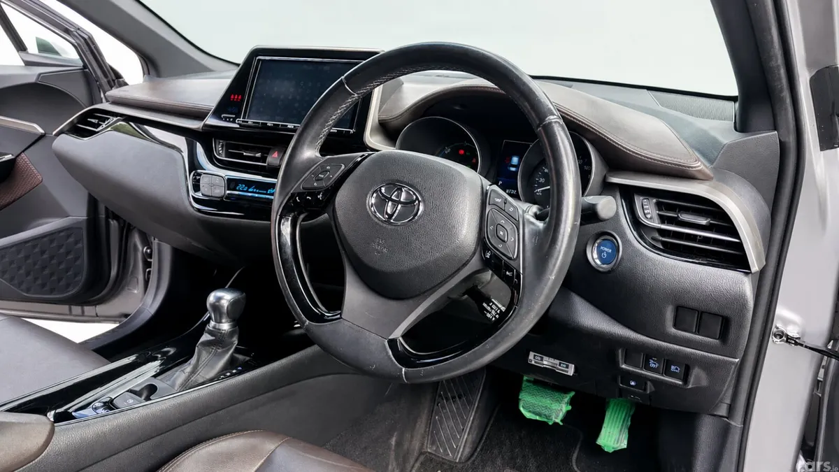 Toyota C-HR SUV, Petrol Hybrid, 2017, Grey