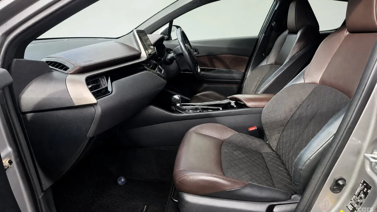 Toyota C-HR SUV, Petrol Hybrid, 2017, Grey
