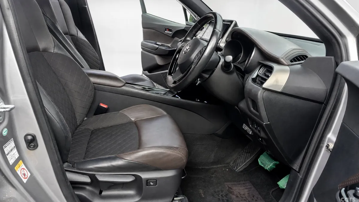 Toyota C-HR SUV, Petrol Hybrid, 2017, Grey