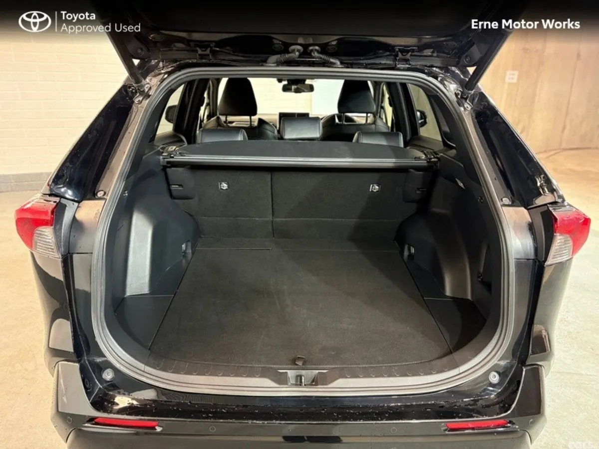 Toyota RAV4 SUV, Petrol Hybrid, 2021, Black