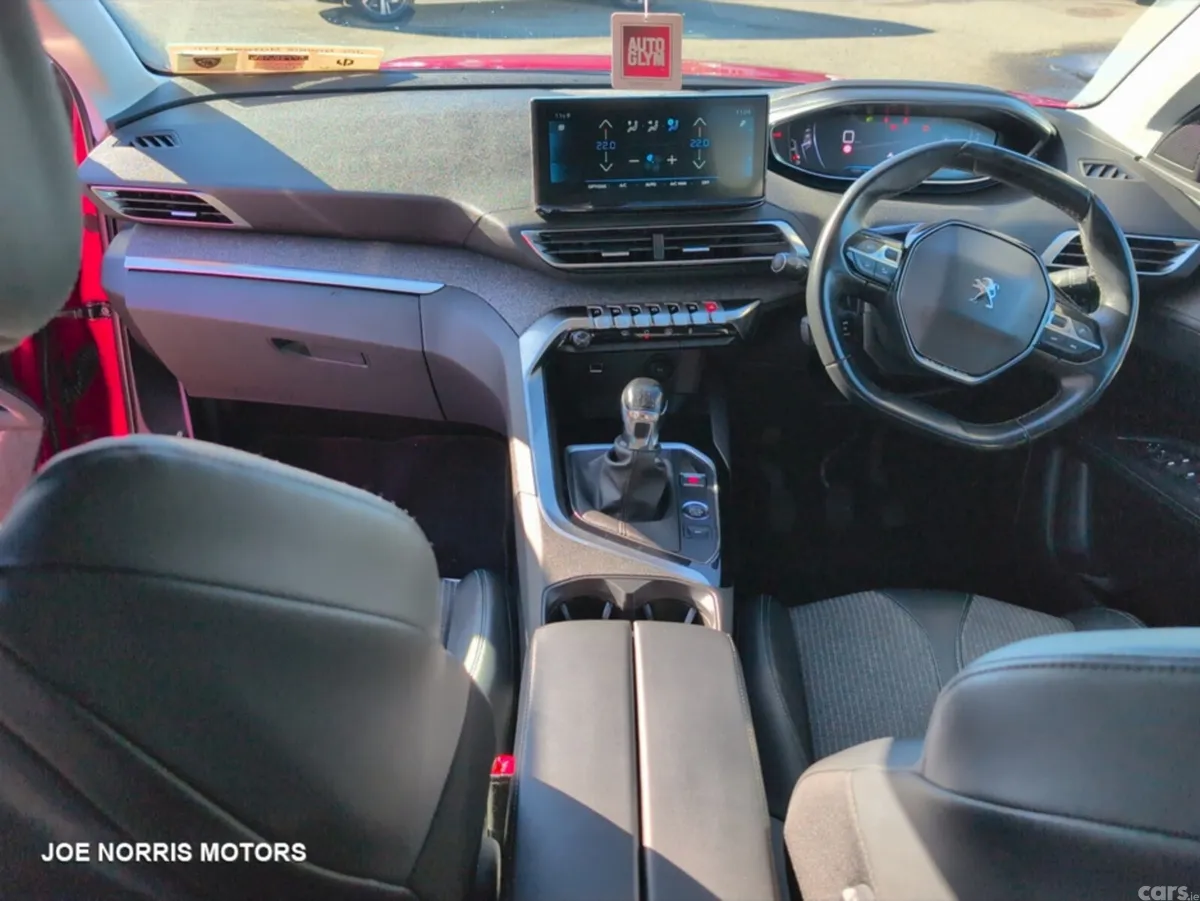 Peugeot 3008 MPV, Diesel, 2021, Red