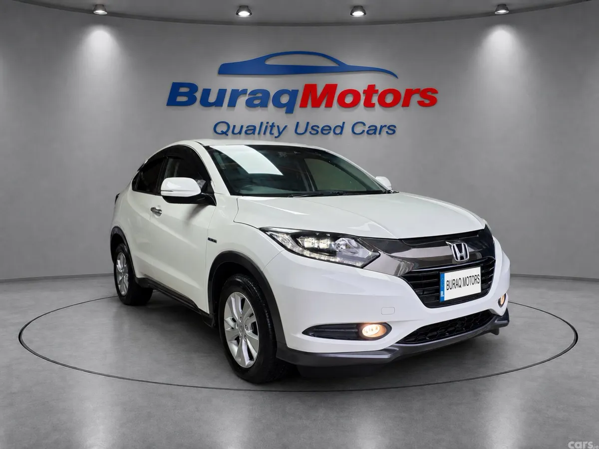 Honda Vezel SUV, Petrol Hybrid, 2017, White