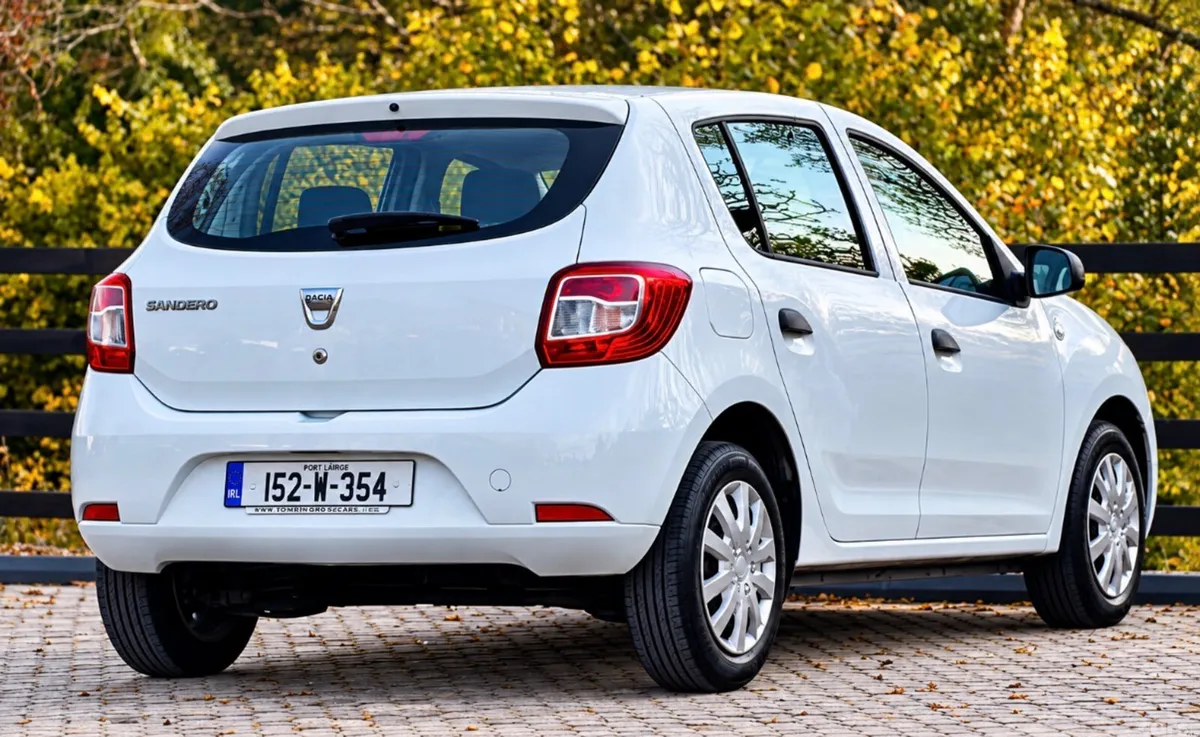 Dacia Sandero Hatchback, Petrol, 2015, White