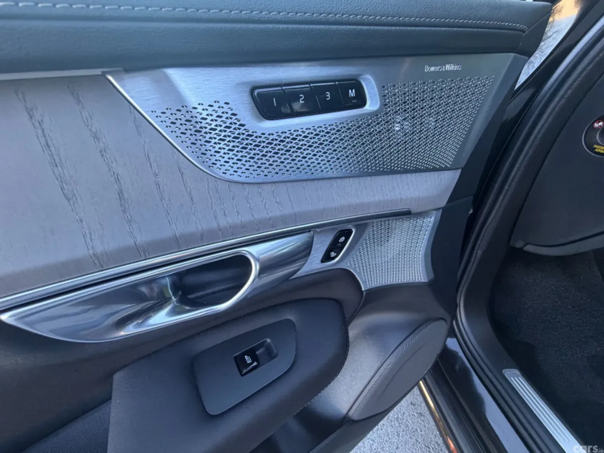 Volvo XC90 Estate, Petrol Plug-in Hybrid, 2025, Black