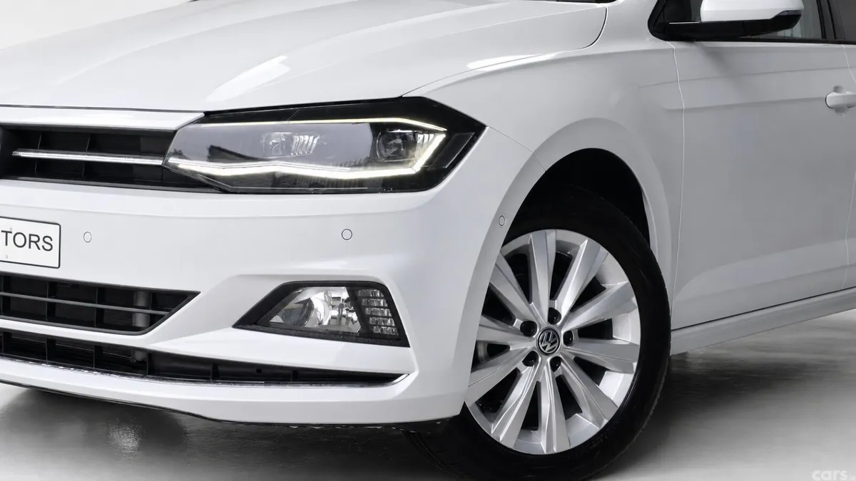 Volkswagen Polo Hatchback, Petrol, 2018, Grey