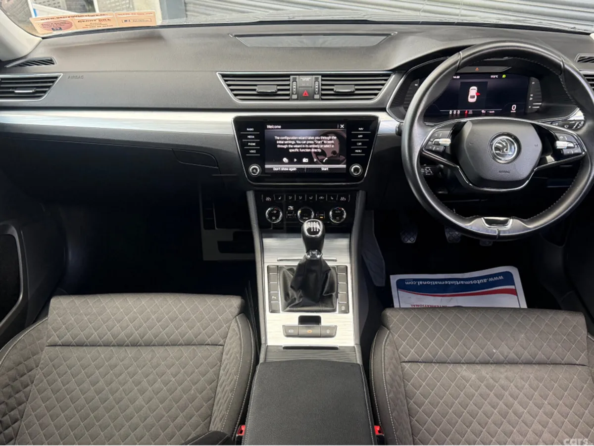 Skoda Superb Hatchback, Diesel, 2023, Grey