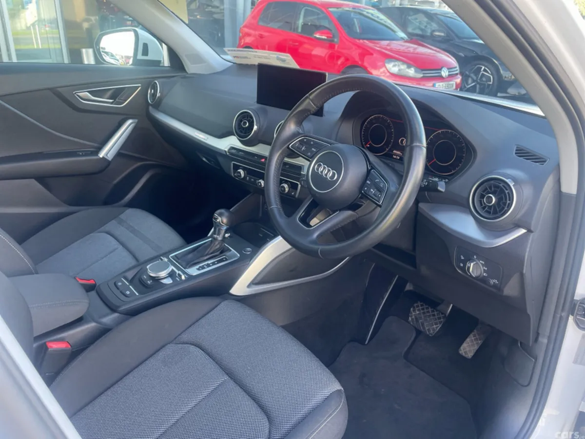 Audi Q2 Hatchback, Petrol, 2017, White