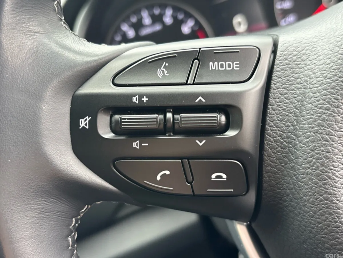 Kia Stonic SUV, Petrol, 2023, Red