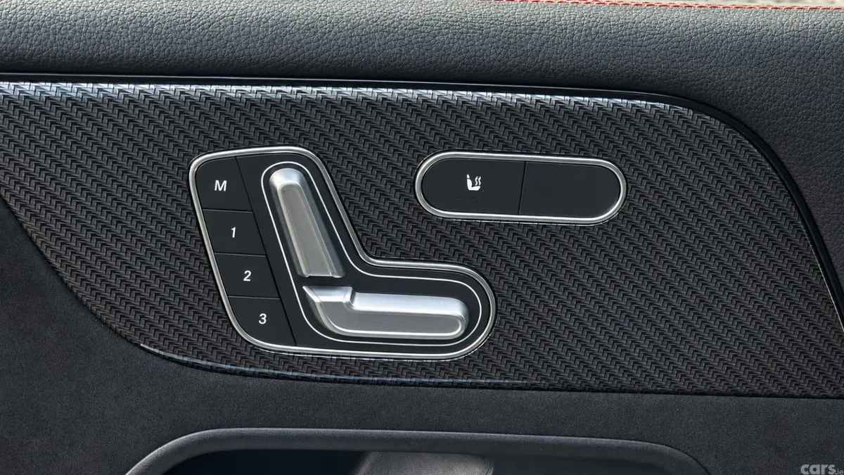 Mercedes-Benz B-Class Hatchback, Diesel, 2020, Blue