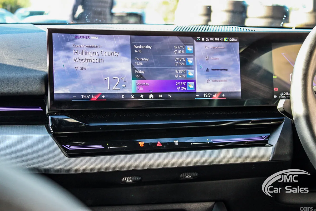 BMW 5-Series Saloon, Petrol Plug-in Hybrid, 2025, Blue