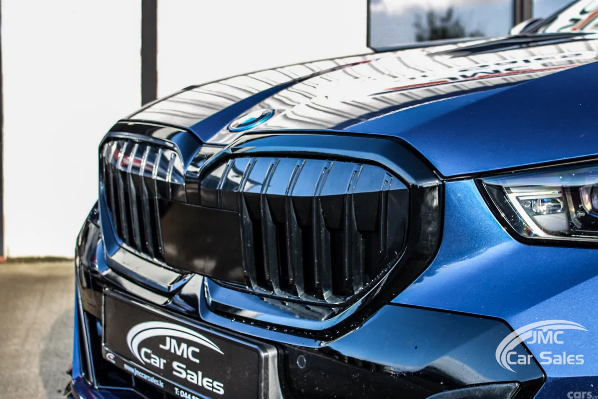 BMW 5-Series Saloon, Petrol Plug-in Hybrid, 2025, Blue