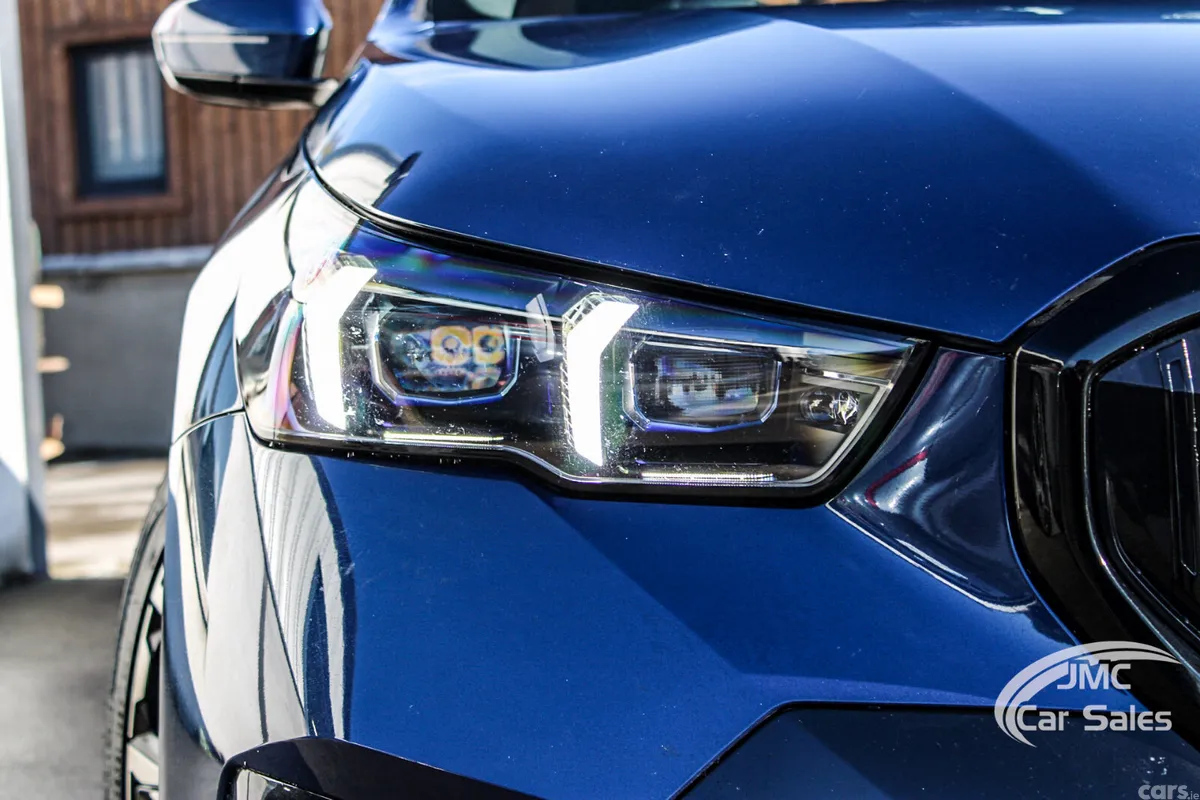 BMW 5-Series Saloon, Petrol Plug-in Hybrid, 2025, Blue