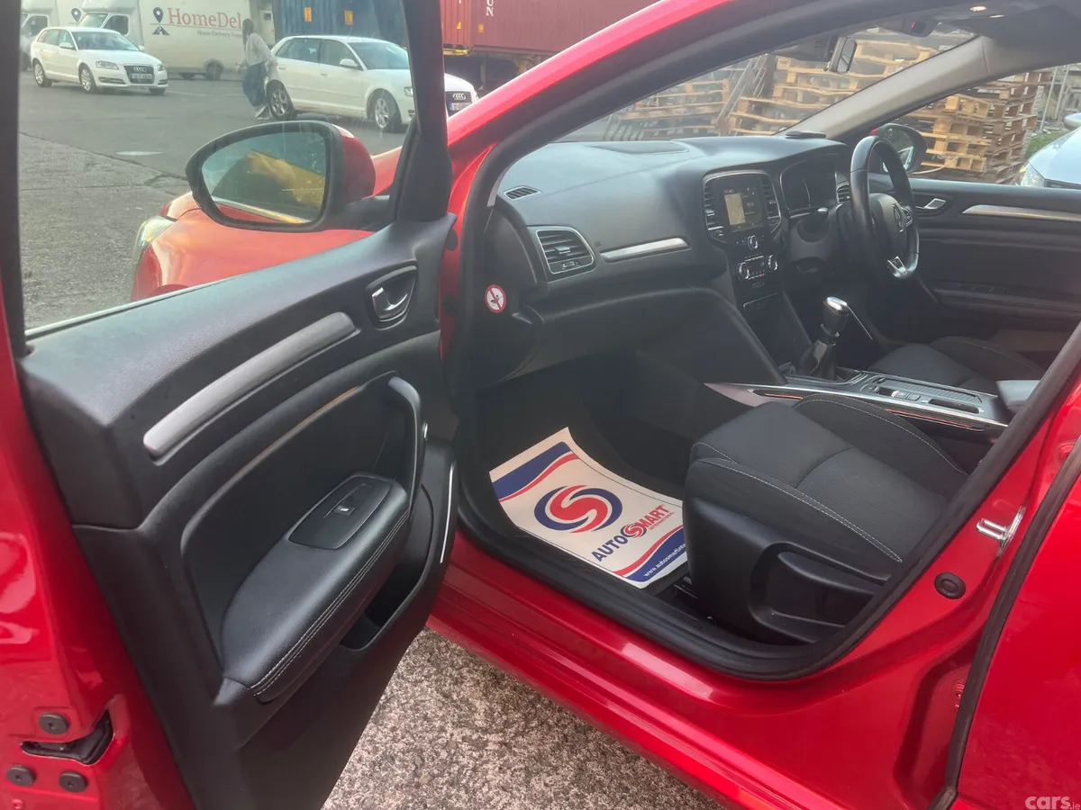 Renault Megane Estate, Diesel, 2019, Red