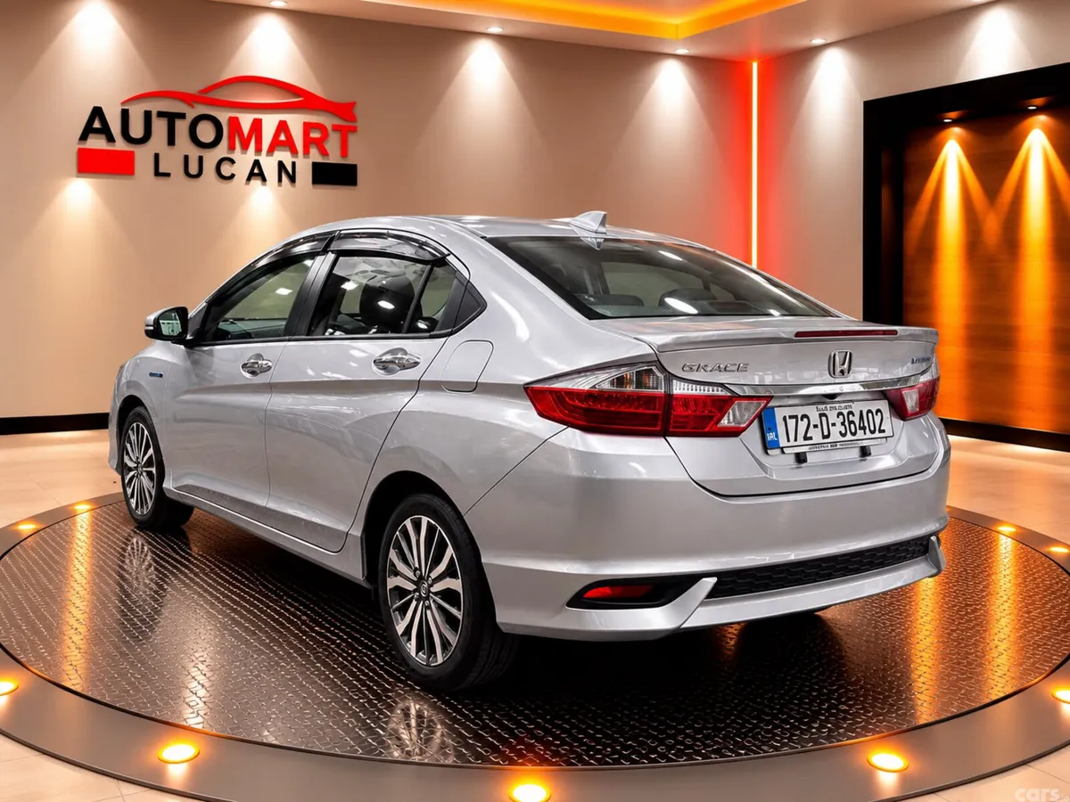 Honda Grace Saloon, Petrol Hybrid, 2017, Silver