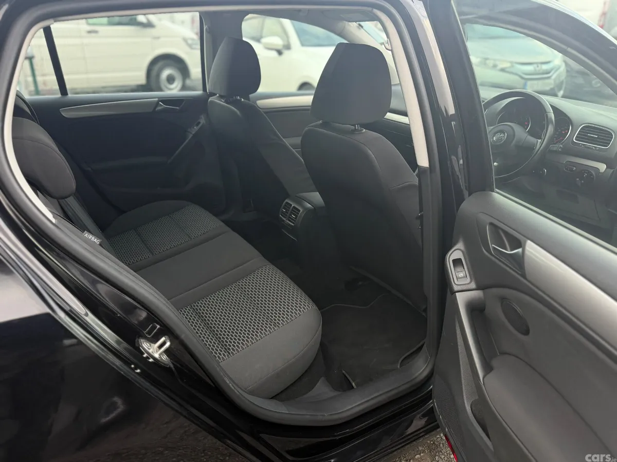 Volkswagen Golf Hatchback, Petrol, 2012, Black