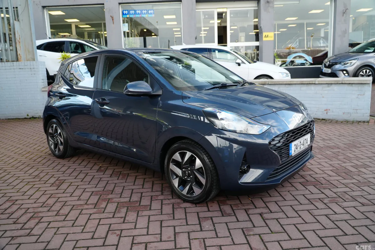 Hyundai i10 Hatchback, Petrol, 2024, Grey