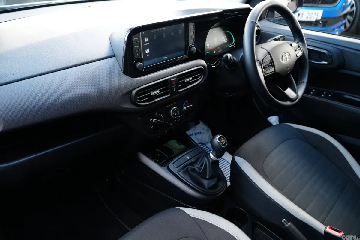 Hyundai i10 Hatchback, Petrol, 2024, Grey