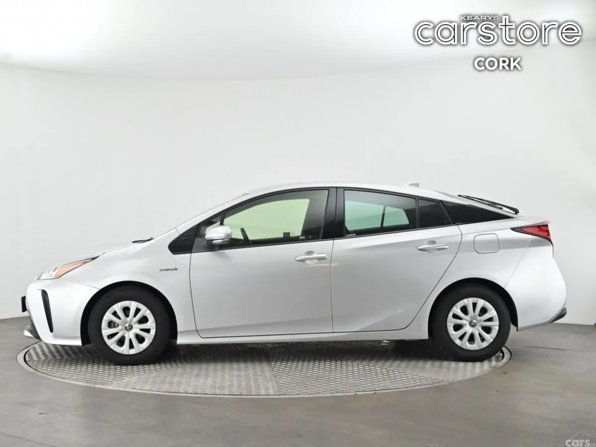 Toyota Prius Hatchback, Petrol Hybrid, 2019, Silver