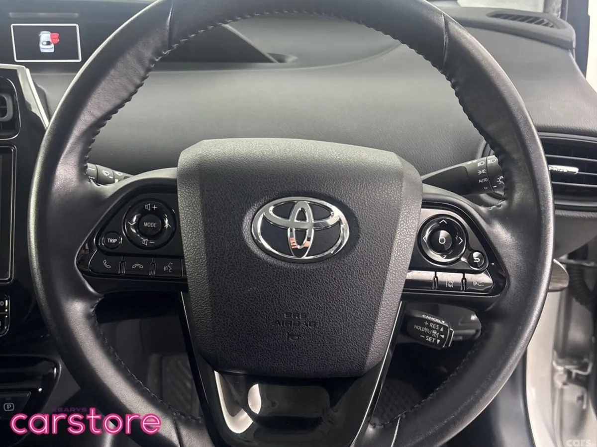 Toyota Prius Hatchback, Petrol Hybrid, 2019, Silver