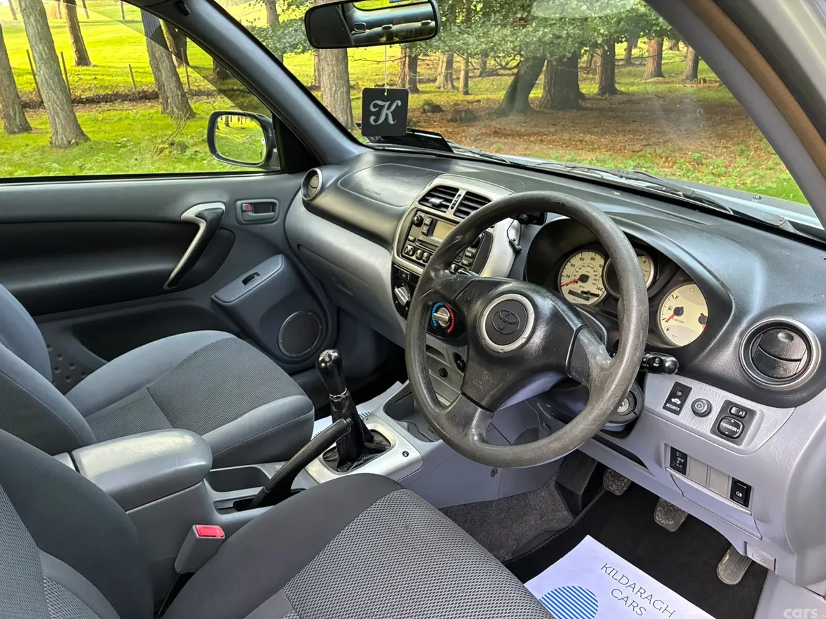 Toyota RAV4 2002 Nice Jeep, Newbridge