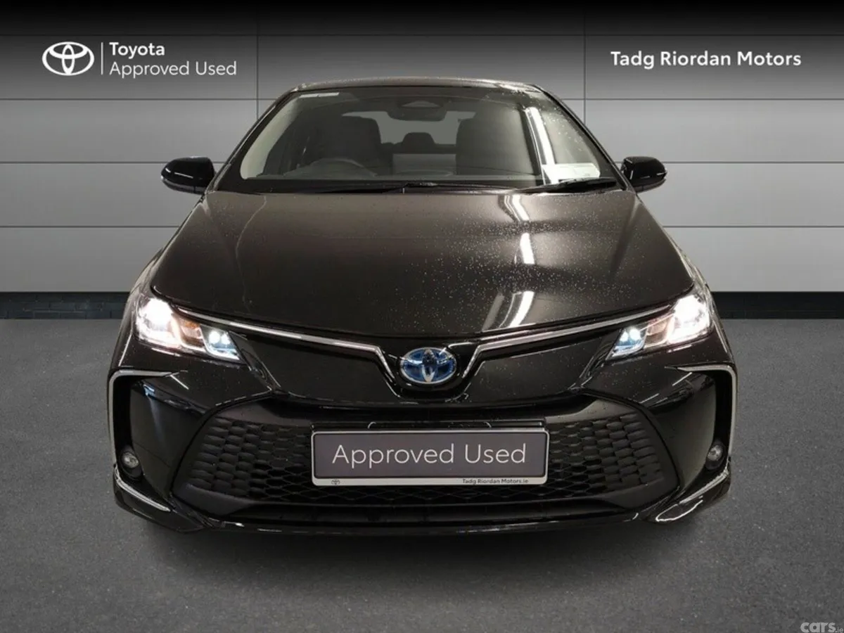 Toyota Corolla Saloon, Petrol Hybrid, 2026, Black