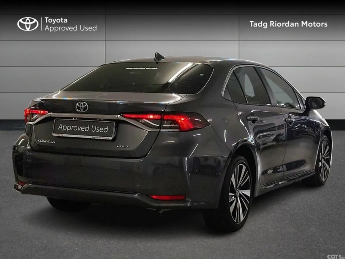 Toyota Corolla Saloon, Petrol Hybrid, 2026, Grey