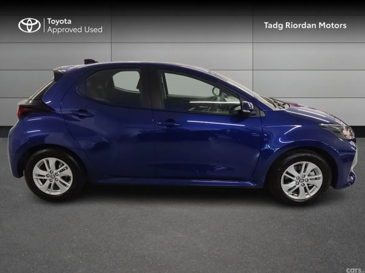 Toyota Yaris Hatchback, Petrol Hybrid, 2026, Blue
