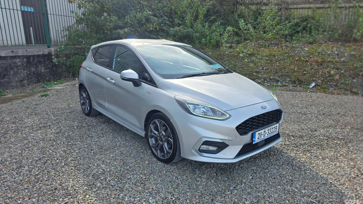 Ford Fiesta Hatchback, Petrol, 2021, Silver