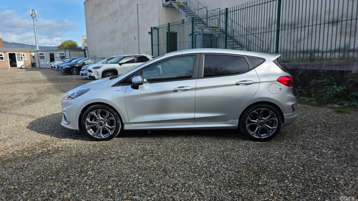 Ford Fiesta Hatchback, Petrol, 2021, Silver