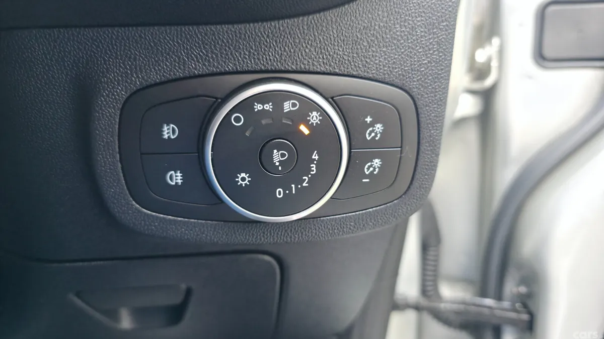 Ford Fiesta Hatchback, Petrol, 2021, Silver