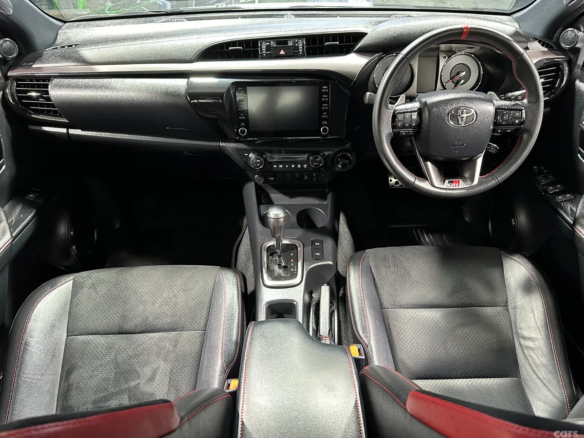 Toyota Hilux Pick Up, Diesel, 2024, Black