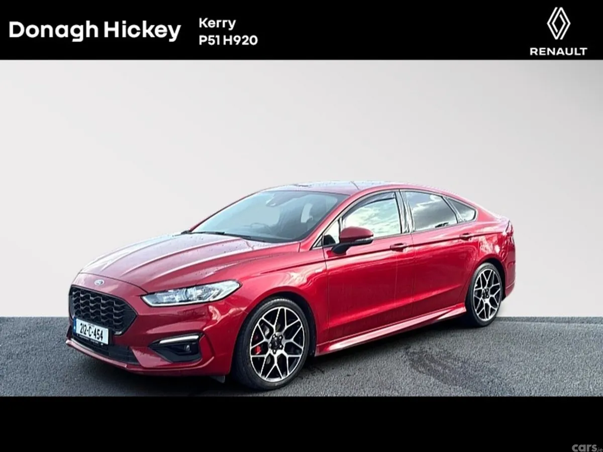 Ford Mondeo Hatchback, Diesel, 2021, Red
