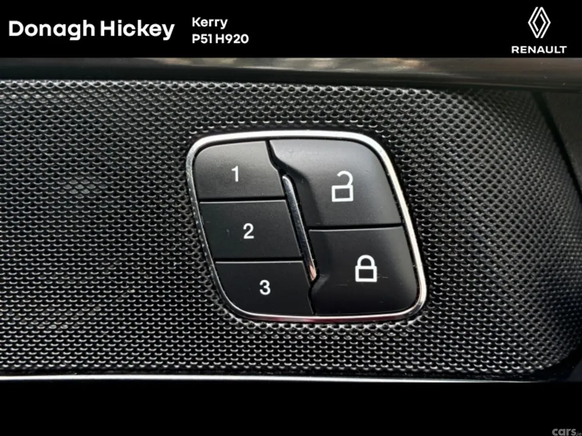 Ford Mondeo Hatchback, Diesel, 2021, Red