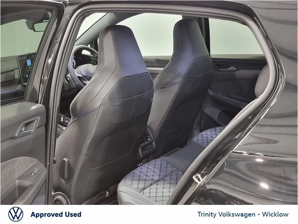 Volkswagen Golf Estate, Diesel, 2026, Black