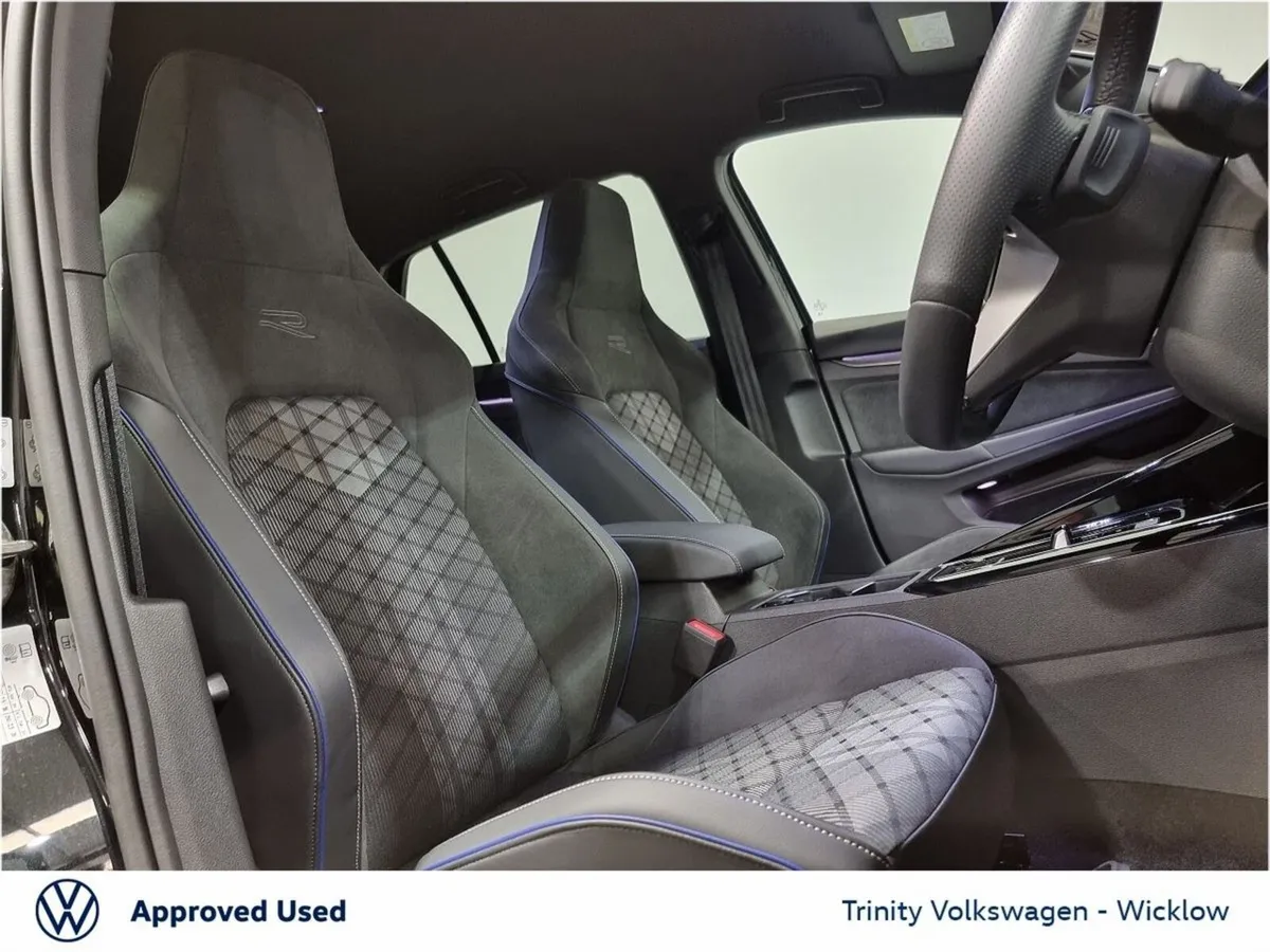 Volkswagen Golf Estate, Diesel, 2026, Black