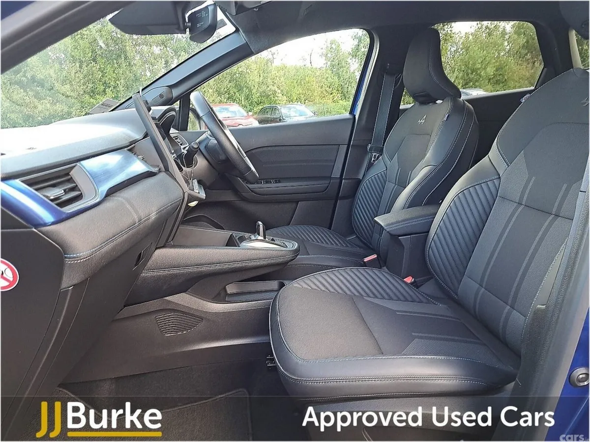 Renault Symbioz Saloon, Petrol Hybrid, 2026, Blue